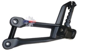 Soziusfußraster links m. Halter schwarz